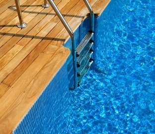 Piscina  Vincci Frontaura Valladolid