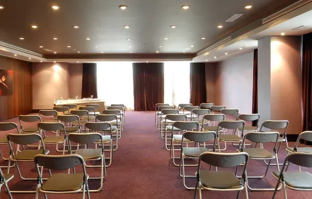 COLEGIATA +VICTORIA Hotel Vincci Frontaura 4* Valladolid COLEGIATA +VICTORIA Hotel Vincci Frontaura 4* Valladolid