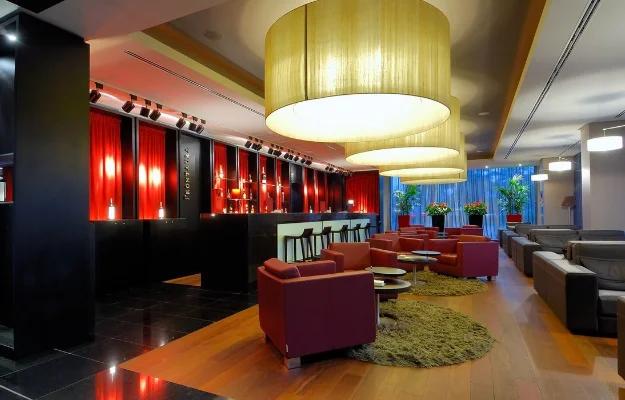 LOBBY BAR Vincci Frontaura 4* Valladolid LOBBY BAR Vincci Frontaura 4* Valladolid