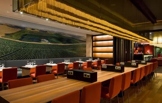 RESTAURANT + LOBBY BAR Hotel Vincci Frontaura 4* Valladolid RESTAURANT + LOBBY BAR Hotel Vincci Frontaura 4* Valladolid